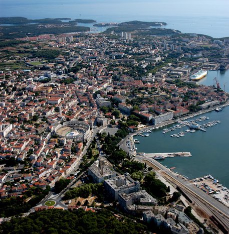 9pula__panoram2_01.jpg