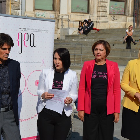Zamjenica gradonačelnika Elena Puh Belci na Portarati s članicama kluba Gea Pula