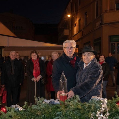 Upaljena treća adventska svijeća