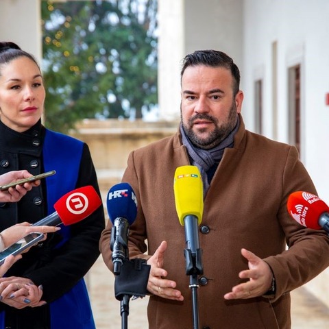 Gradonačelnik Filip Zoričić i pročelnica Ivana Sokolov
