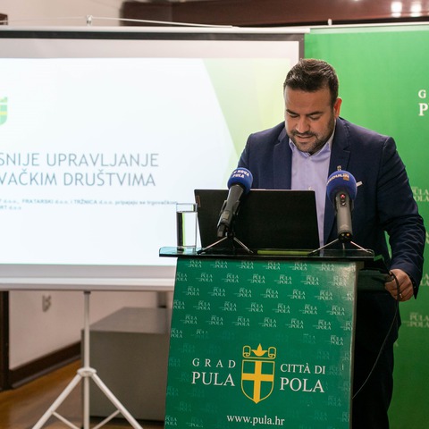 Gradonačelnik Filip Zoričić