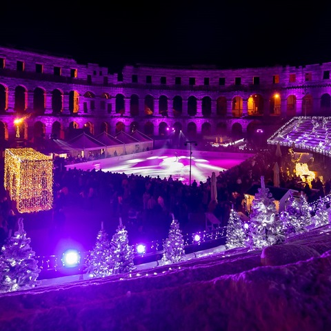 Advent u Areni - klizalište