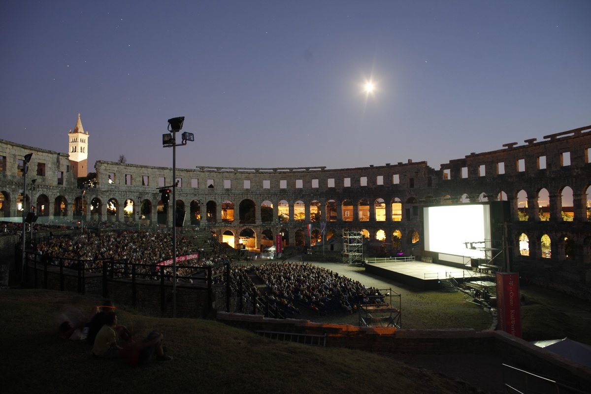 Arena