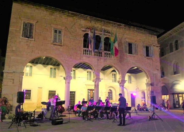 U četvrtak Big Band Pula svira Ellingtona na Forumu