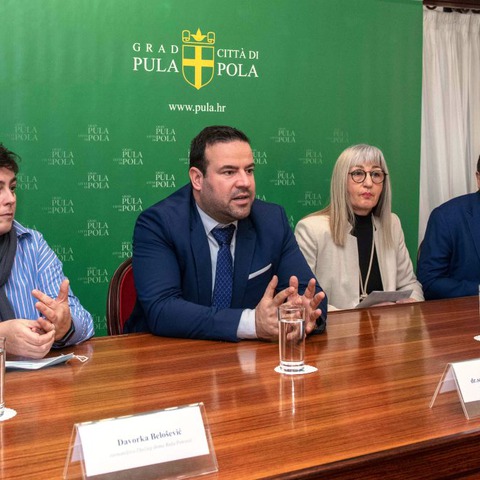 Najava koncerta Božić u INK