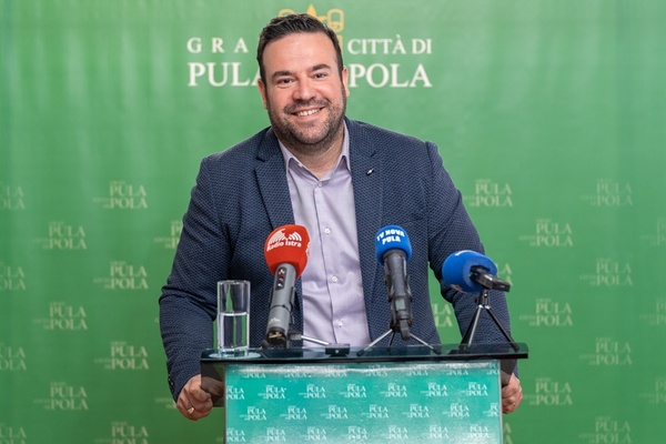 Briefing s medijima - gradonačelnik Filip Zoričić
