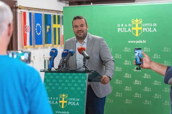 briefing gradonačelnika s medijima