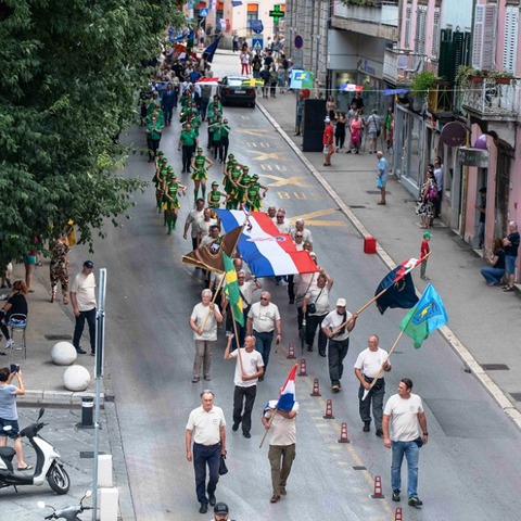 9. Mimohod hrvatskih branitelja ulicama Pule