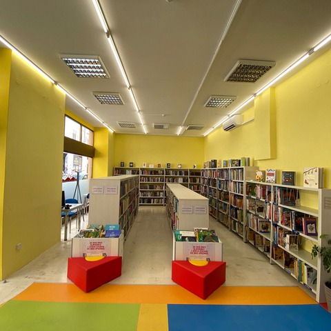 Dječja knjižnica na adresi Smareglina 2