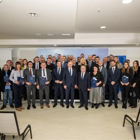 dodjela ugovora predstavnicima jedinica lokalne i regionalne samouprave_izvor:MPGI