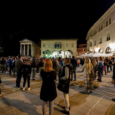 Pulska noć - Forum