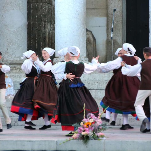 plesači KUD-a Uljanik