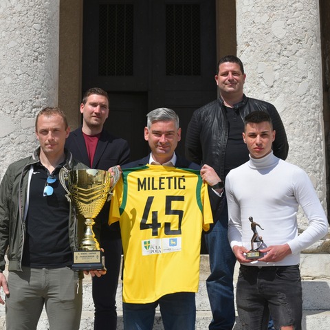 Gradonačelnik Boris Miletić održao prijem za Malonogomenti klub Futsal Pula koji je i ove godine osvojio naslov prvaka