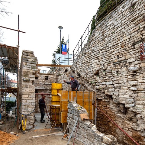 Giardini - obnova kule