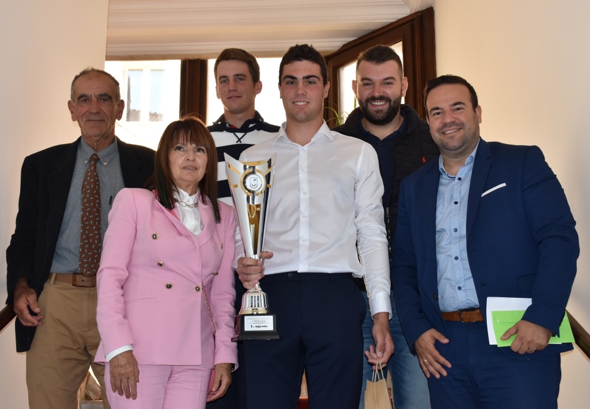 Gradonačelnik s državnim prvacima u golfu
