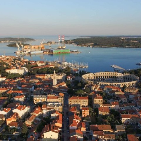 Grad Pula_ilustracija