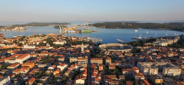 Grad Pula_ilustracija