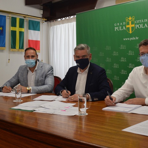 Projektima vrijednim 5,8 milijuna kuna dodatno će se razvijati socijalne usluge u zajednici na urbanom području Pule