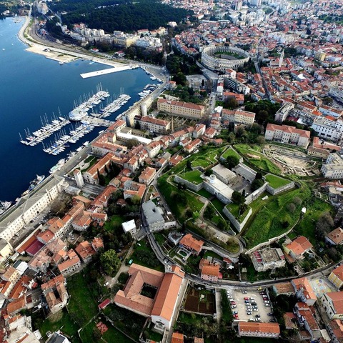 Grad Pula_ilustracija