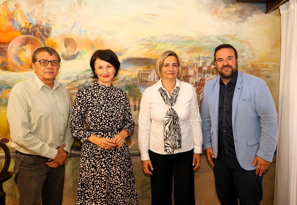 Gradonačelnik Filip Zoričić ugostio predstavnice Galerije '73 iz Beograda