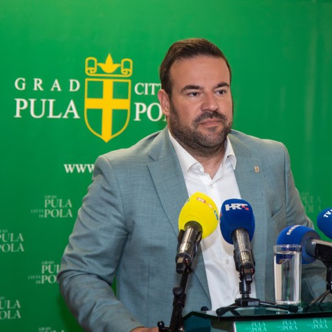 Gradonačelnik na press