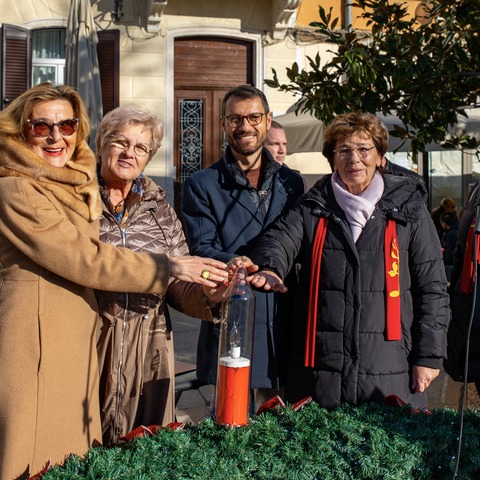 Upaljena druga adventska svijeća