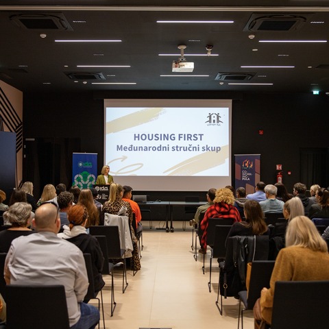 Međunarodni stručni skup „Housing First“