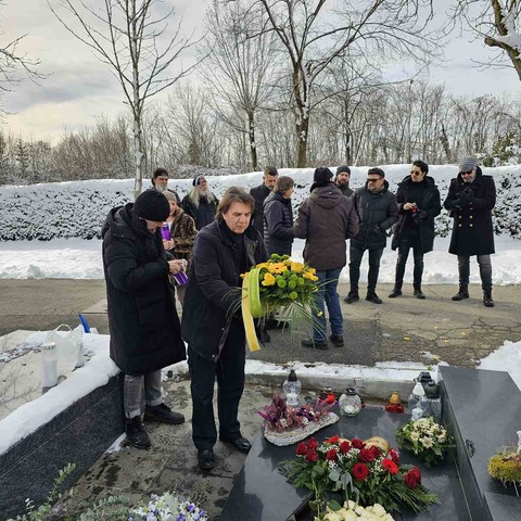 Obilježena druga godišnjica smrti pjevača Akija Rahimovskog
