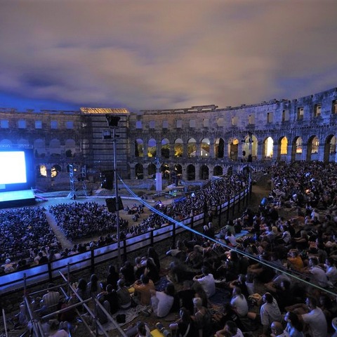 Arena_ilustracija