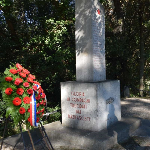 Spomenik na Velom Vrhu