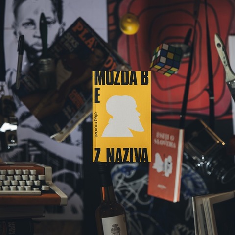 Zbirka poezije „Možda bez naziva“ Olega Morovića (Foto: Tedi Korodi)