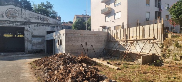 Ilegalna gradnja