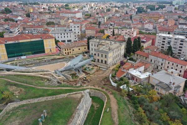 Malo rimsko kazalište