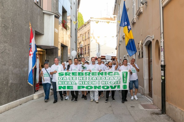 mimohod za Srebrenicu