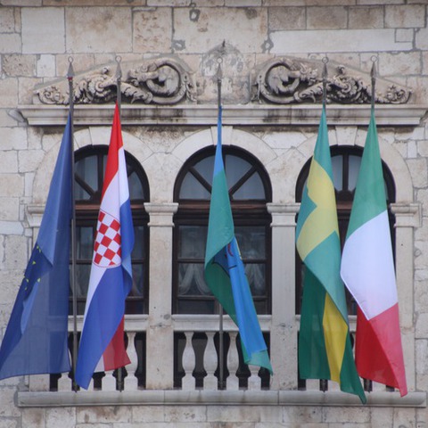 Komunalna palača