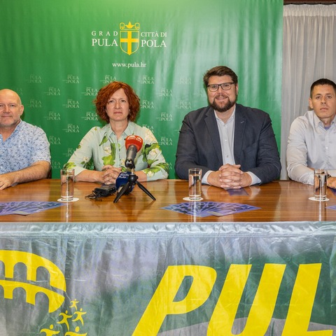 tiskovna konferencija