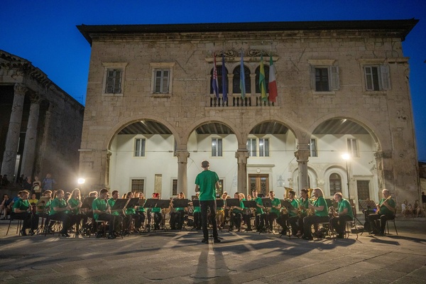 Puhački orkestar grada Pule