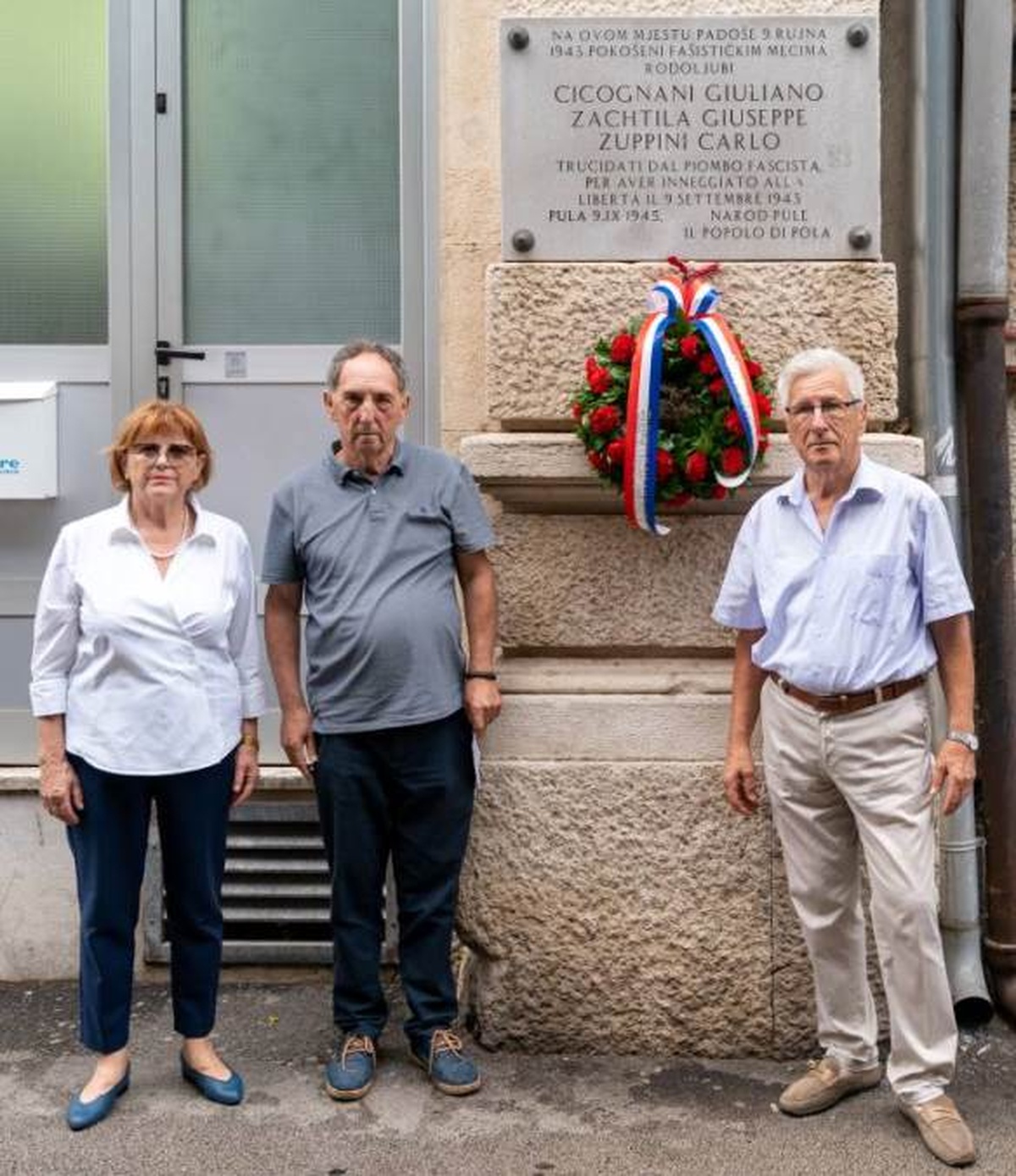 Polaganje vijenaca