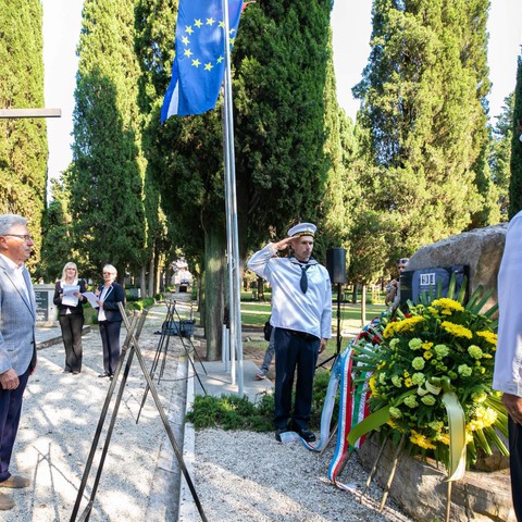 Polaganje vijenaca povodom Dana mađarske mornarice