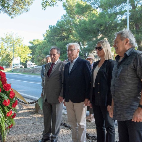 Položen vijenac na spomen obilježje na Velom Vrhu