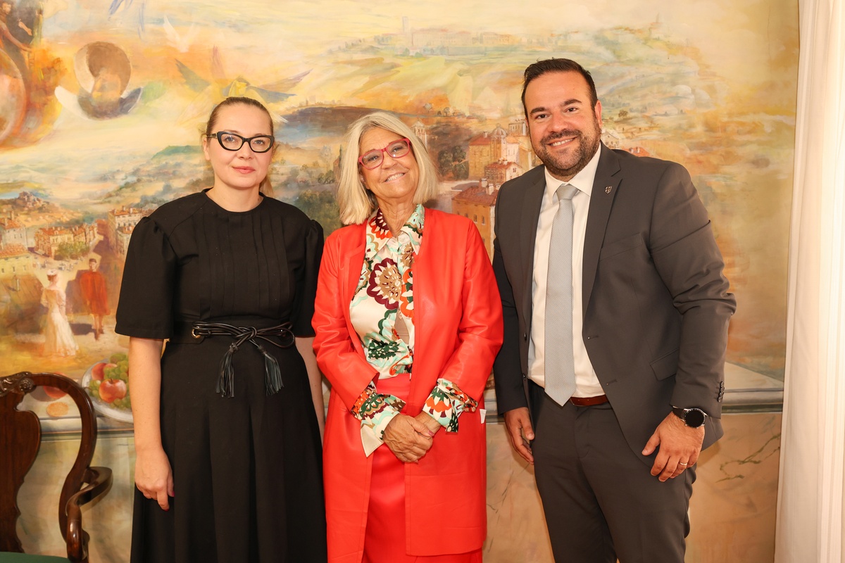 Portugalska veleposlanica Nj. E. Maria Paula Vieira Ferreira Leal da Silva u nastupnom posjetu Puli
