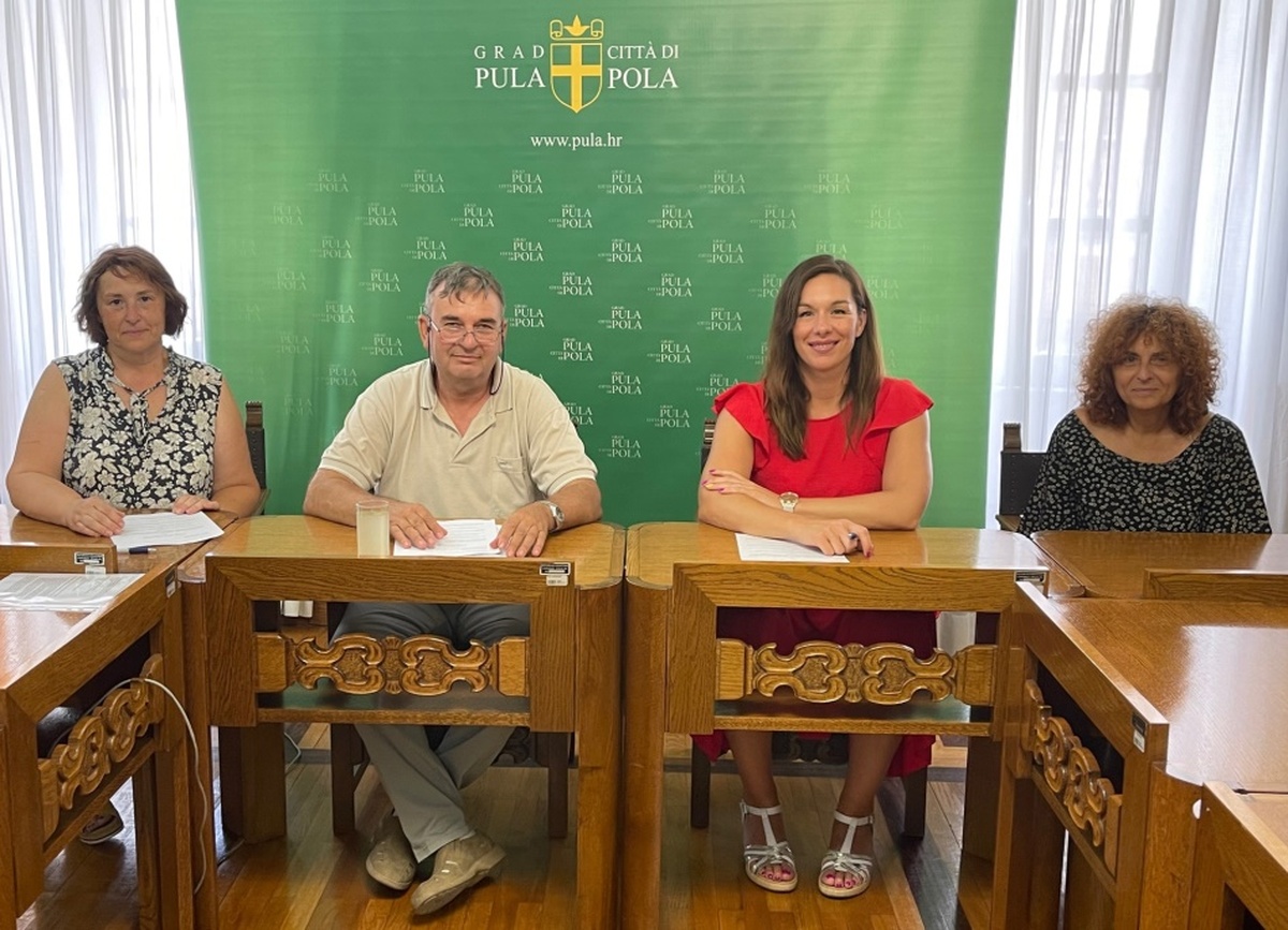 Komunalna palača - potpisivanje aneksa KU