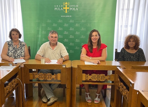 Komunalna palača - potpisivanje aneksa KU