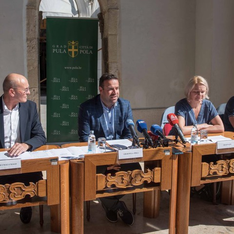 Komunalna palača - atrij