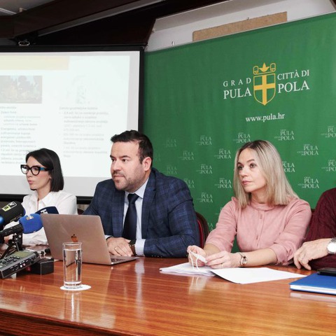 Komunalna palača - press za proračun 2022.