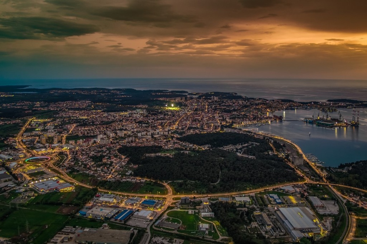 Pula ilustracija