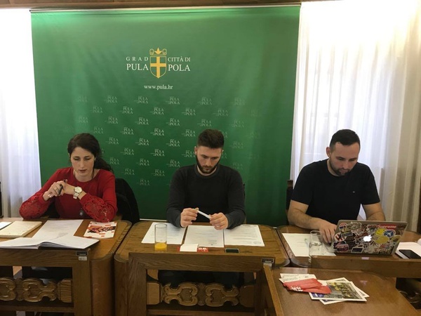 Članovi Savjeta mladih Grada Pule