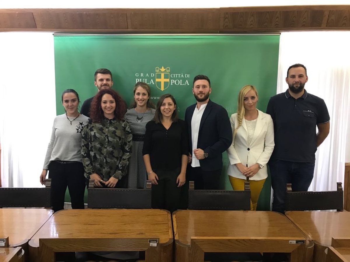Članovi Savjeta mladih Grada Pule