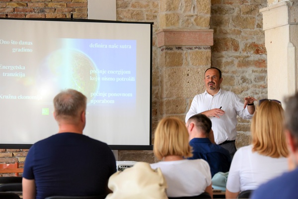 Stručno predavanje „Održivom gradnjom do ušteda energije“