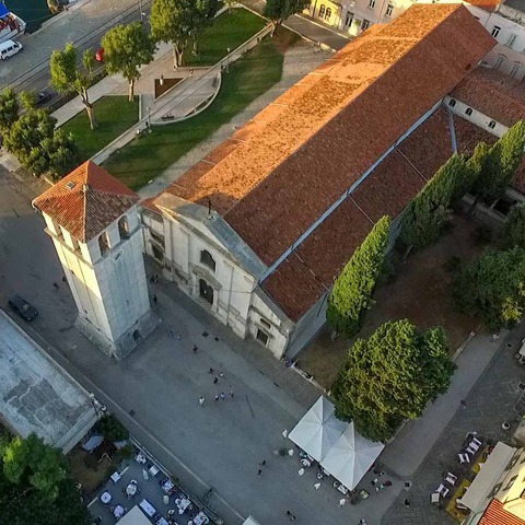 Trg Sv. Tome